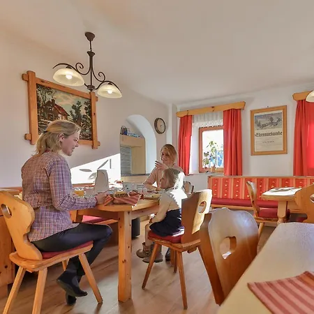 Joergishof Appartement Untertscheltsch