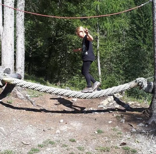 Joergishof * Untertscheltsch