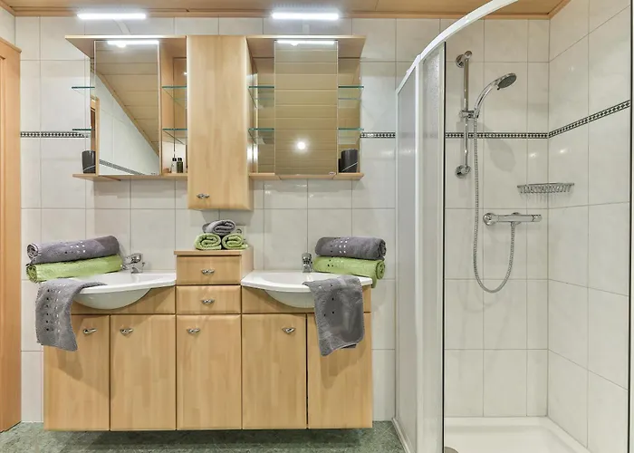 Joergishof * Untertscheltsch